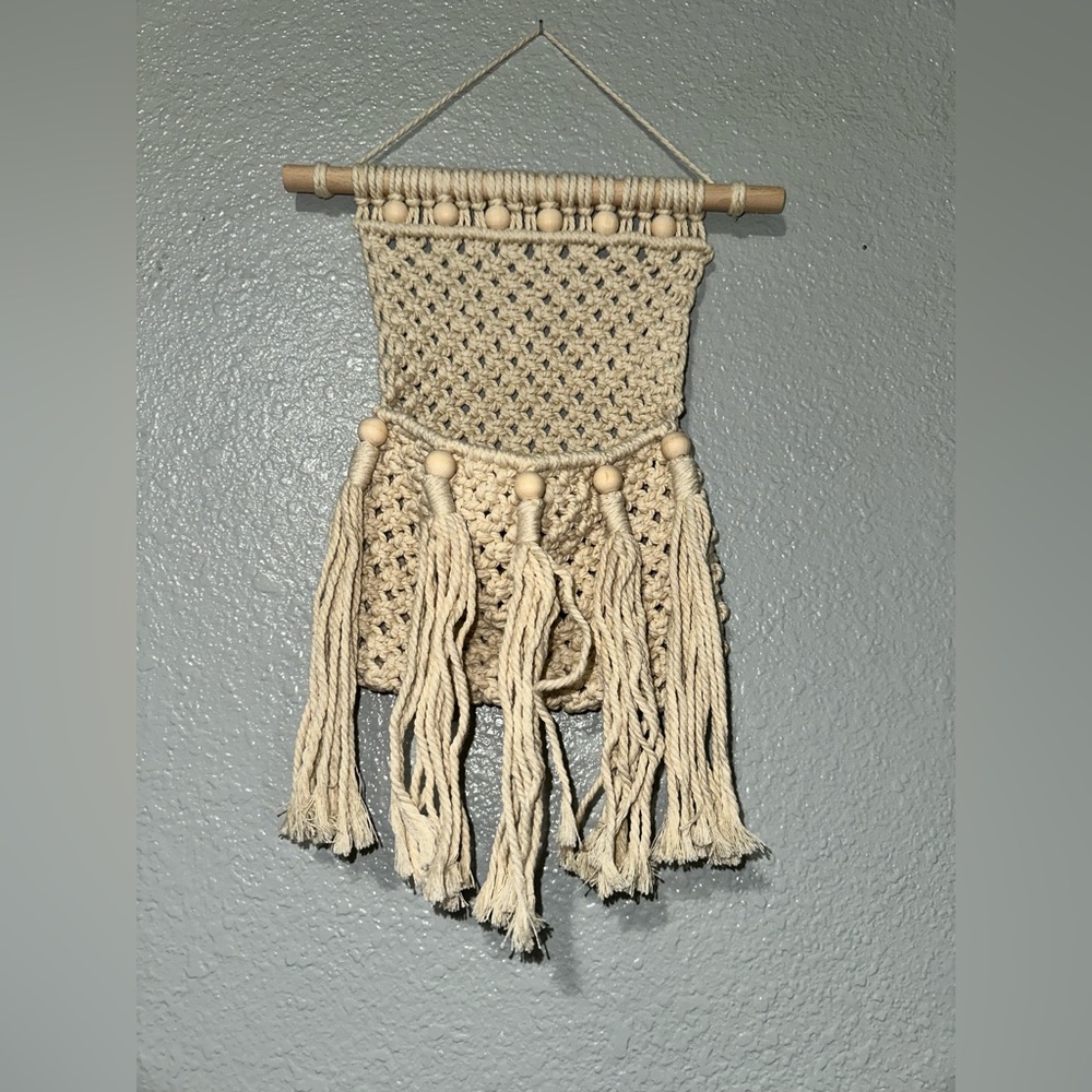 A plant hanger.